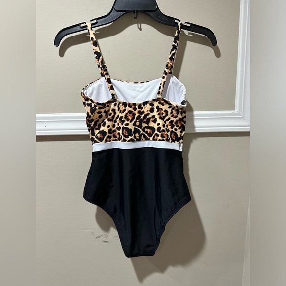 BRAND NEW NTW Cupshe cheetah print Bathing suit - Picture 4 of 5